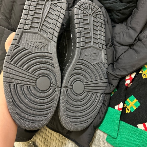 Deadstock Travis Scott Low Dunks ‘Phantom Blacks”, Jordan’s \ Nike. $250 Sale! - Picture 14 of 16